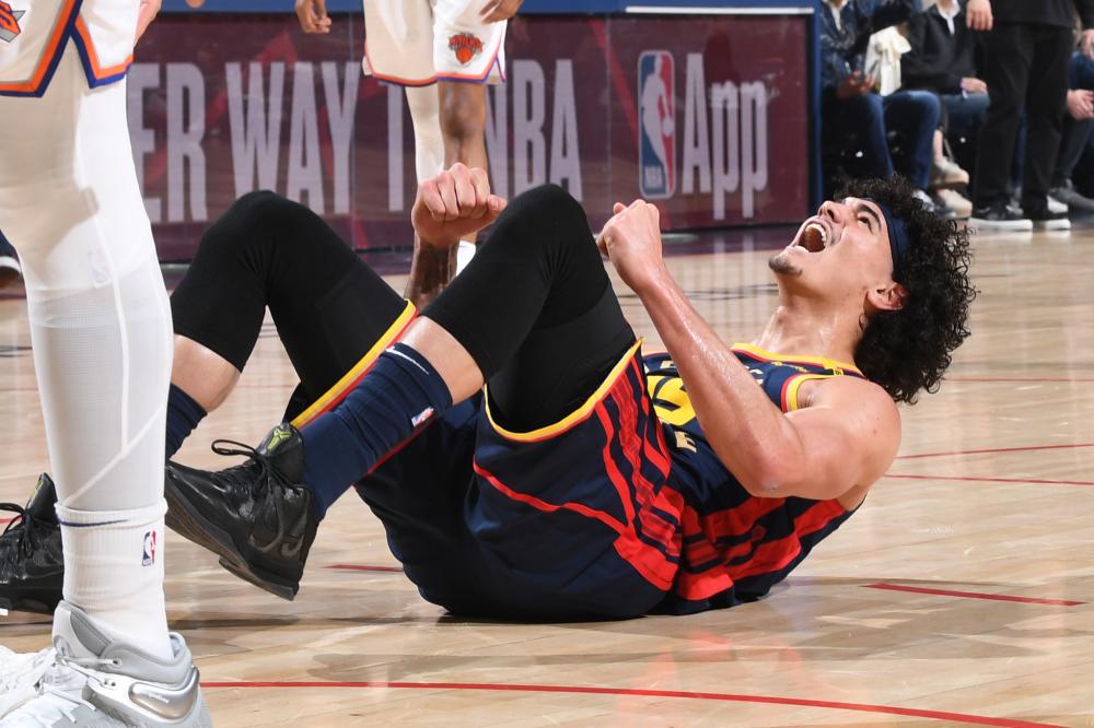 詹姆斯凭借 詹姆斯凭借