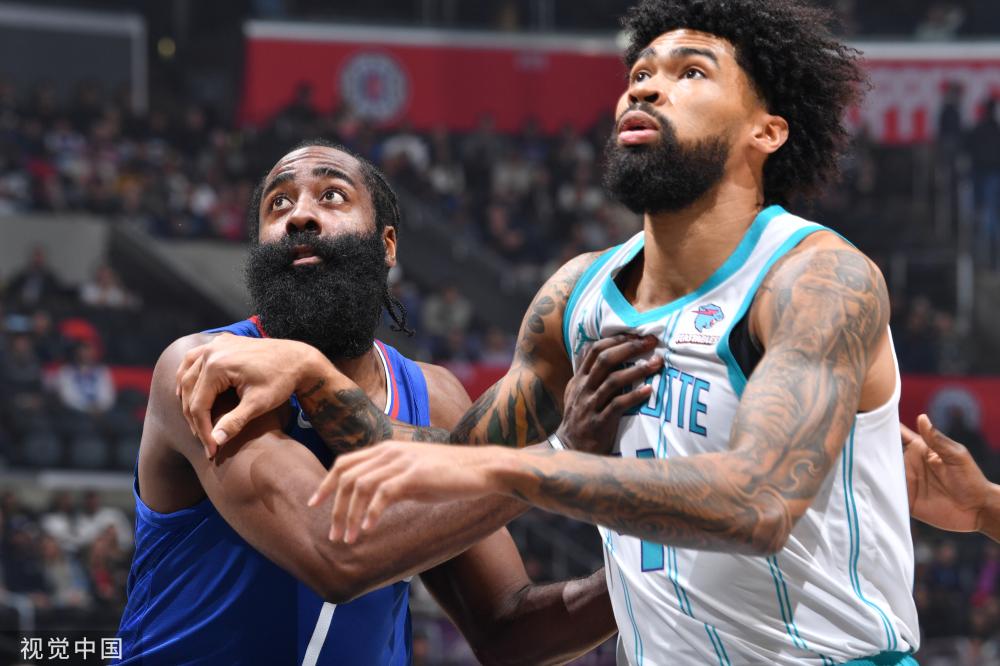 至禁区内 至禁区内